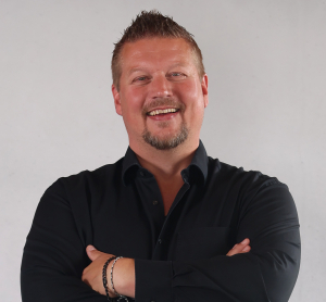 Portraitfoto von Autor Rainer Gnyp