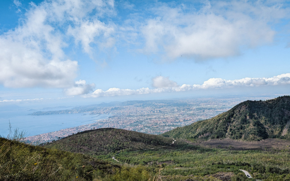 Ausblick auf Neapel und die Bucht vom Vesuv aus 
