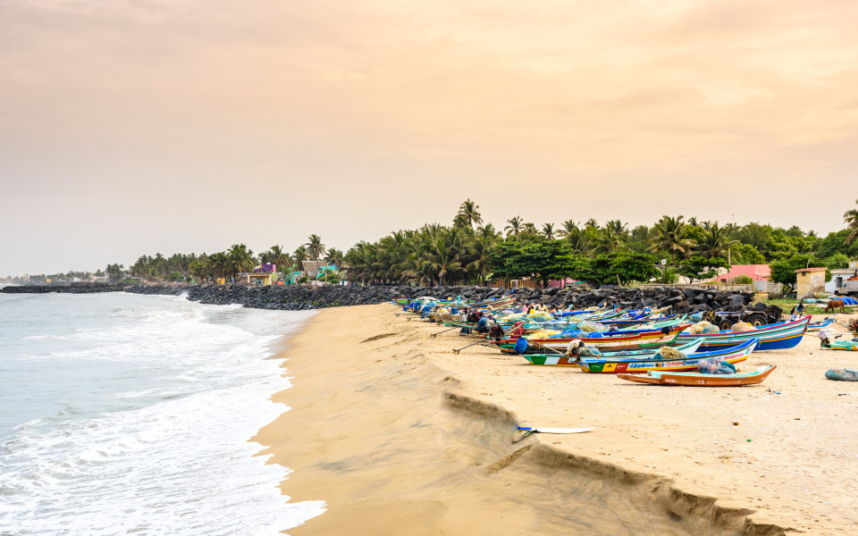 Blick auf den Serenity Beach in Pondicherry (heute bekannt als Puducherry), Indien